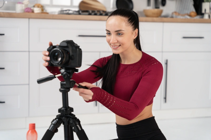 Used Cameras for Vlogging and Content Creation – A Growing Trend
