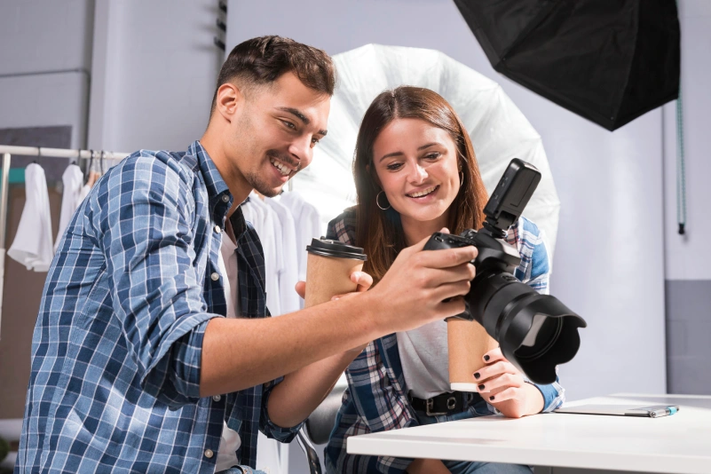 Online Vs Offline Store | Choose the Best Place to Buy or Sell a Used Camera