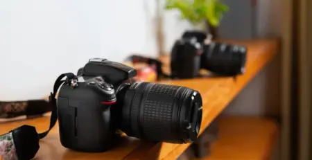 Factors that Make Selling Old Cameras Online Safe and Convenient
