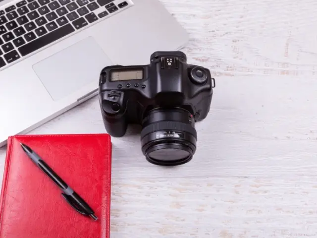 Is It Time to Sell Camera Lens Online and Is It Worth It? How to Choose Its Value